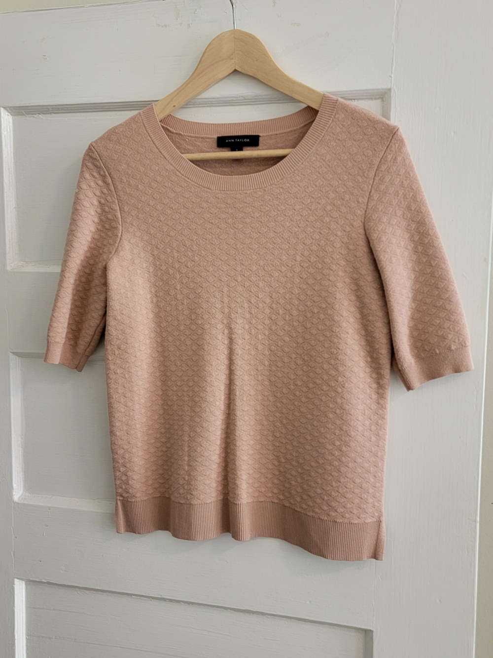Ann Taylor Blush Pink Short Sleeve Textured Knit Top